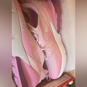 baby pink nike air max’s!